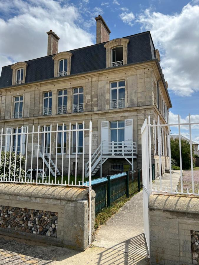 Sunny Apt On D-Day Beach With Parking Saint-Côme-de-Fresné Exteriör bild